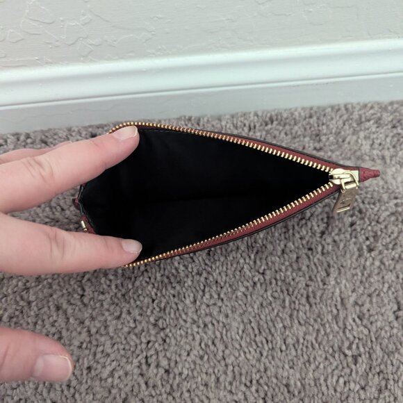 Coach Slim Zip Pouch in Red and White Roses Floral - Picture 6 of 6